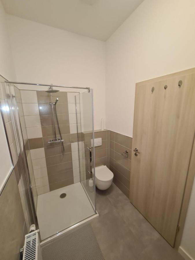 Apartament Suite 1 ベルンブルク エクステリア 写真