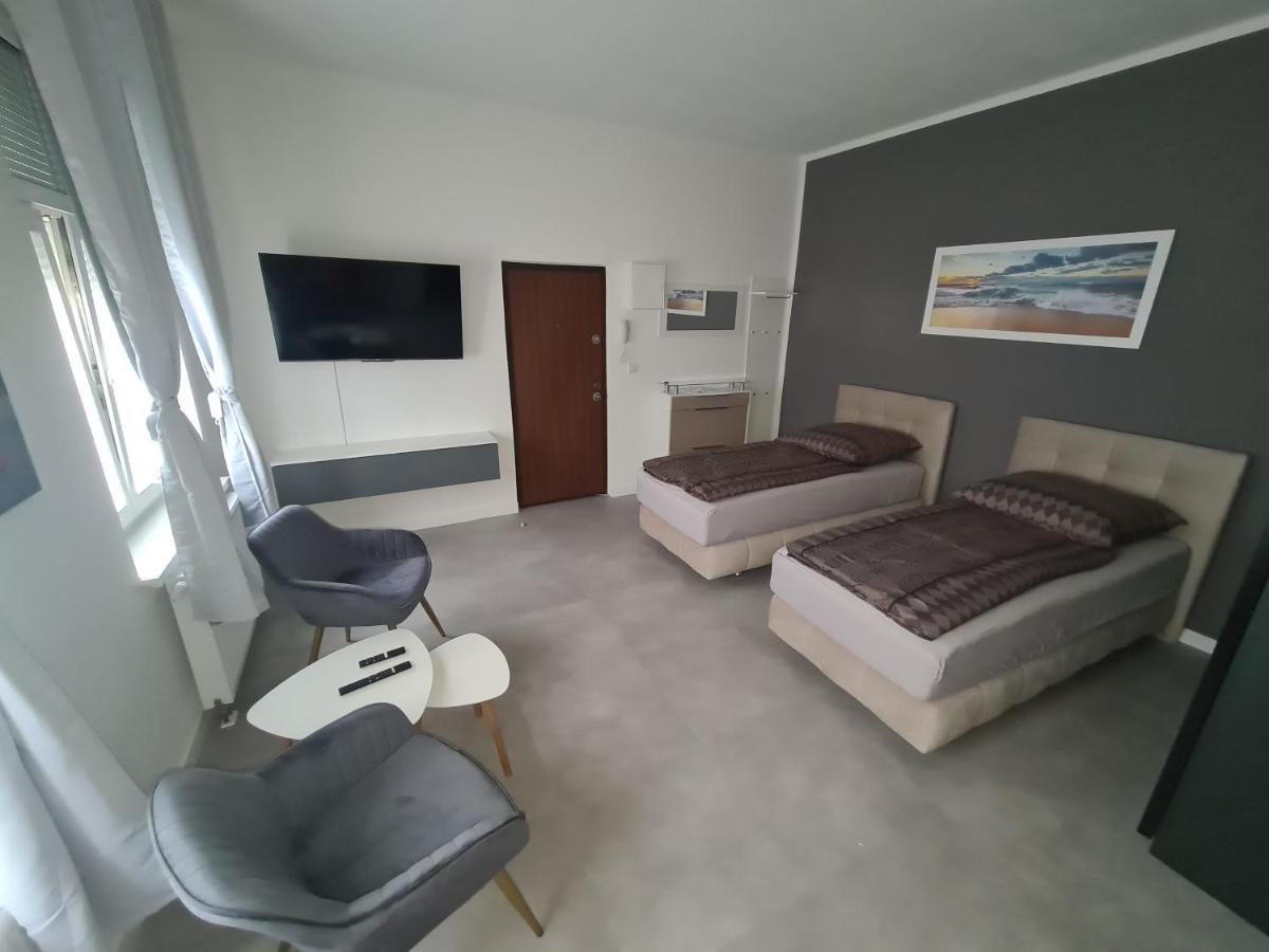 Apartament Suite 1 ベルンブルク エクステリア 写真