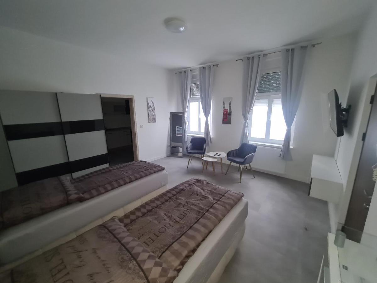 Apartament Suite 1 ベルンブルク エクステリア 写真